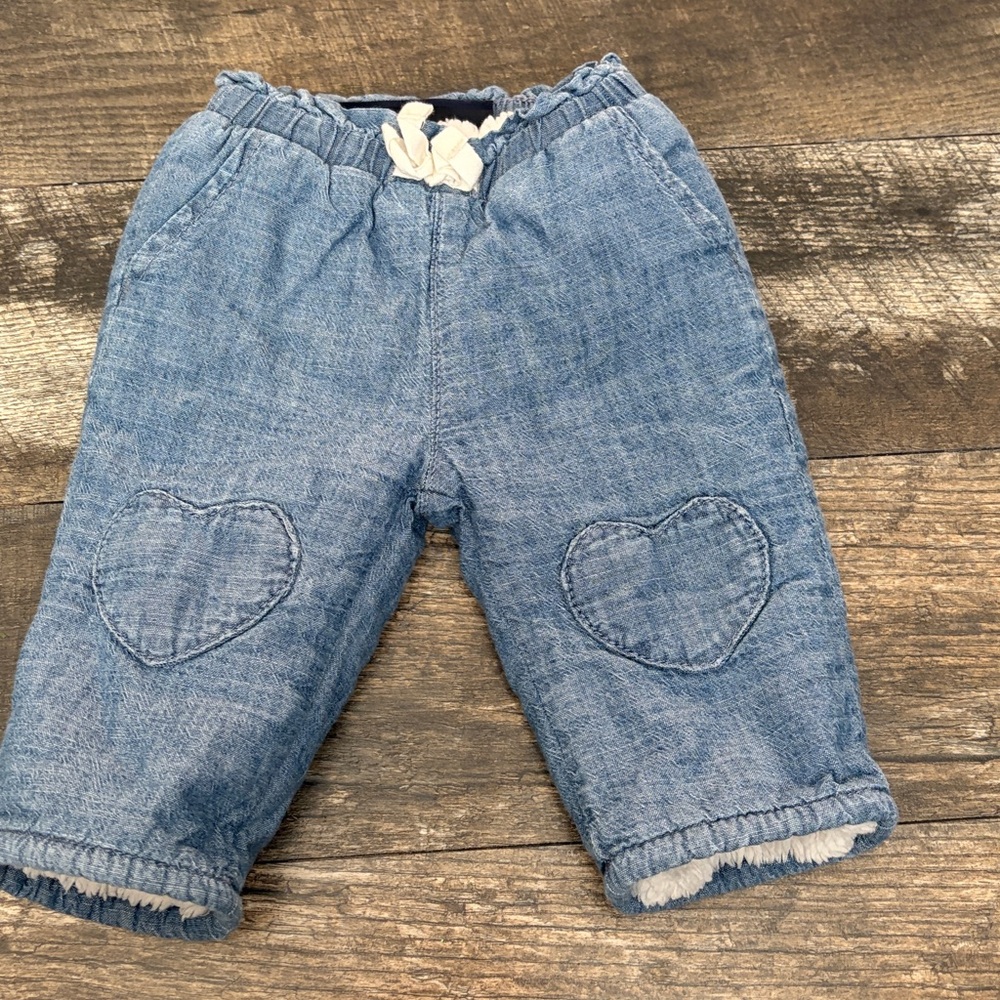Gap denim baby Sherpa lined jeans with hearts on knees 0-3 months baby girl